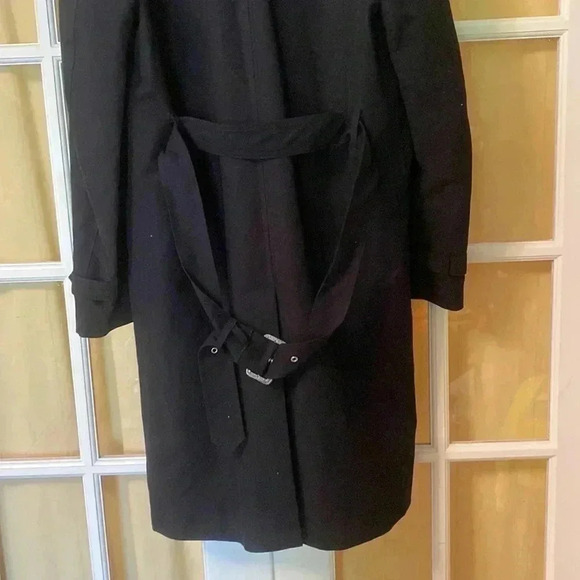 Warm , soft and cozy fall season button down coat 🧥 for Men - Picture 4 of 11